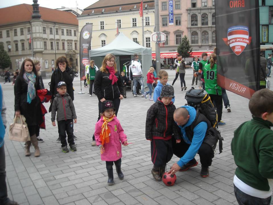 Kam m��e Zbrojov�k zam��it o v�kendu?