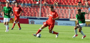 Milan Hala�ka vs�til ob� branky L�n�