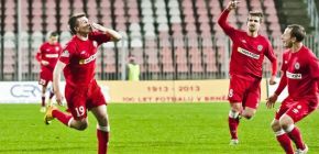 Zbrojovka v odvet� poh�ru zv�t�zila 4:0 a zahraje si �tvrtfin�le
