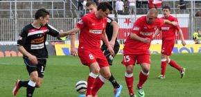 V duelu se Singapurem rozhodl o rem�ze v sam�m z�v�ru Mal�k