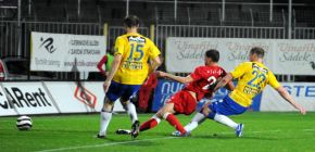 Zlep�en� v�kon ve druh� p�li znamen� bod. Zbrojovka doma z�st�v� nepora�ena