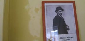 FOTO: Zbrojovka se vzpamatov�v� z n�sledk� v�kendov� nehody