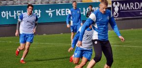 VIDEO: �tvrt� den na soust�ed�n�