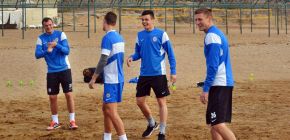 VIDEO: Posledn� tr�nink a dom�. Zbrojov�ci se dnes vr�tili ze soust�ed�n�