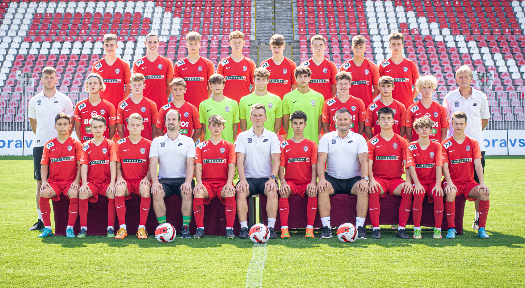 U16: Na z�v�r vysok� v�hra