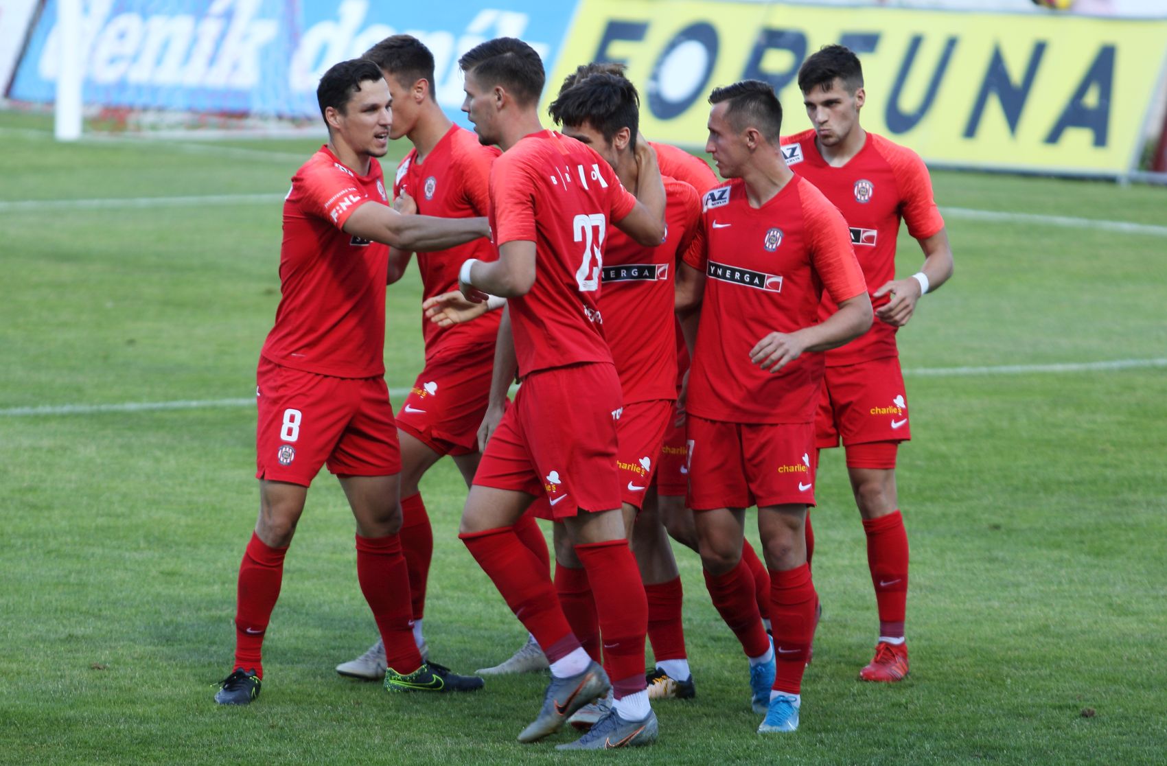 STUDIO FLINTA: Letn� speci�l s Dreksou, R�skem a Moravcem!