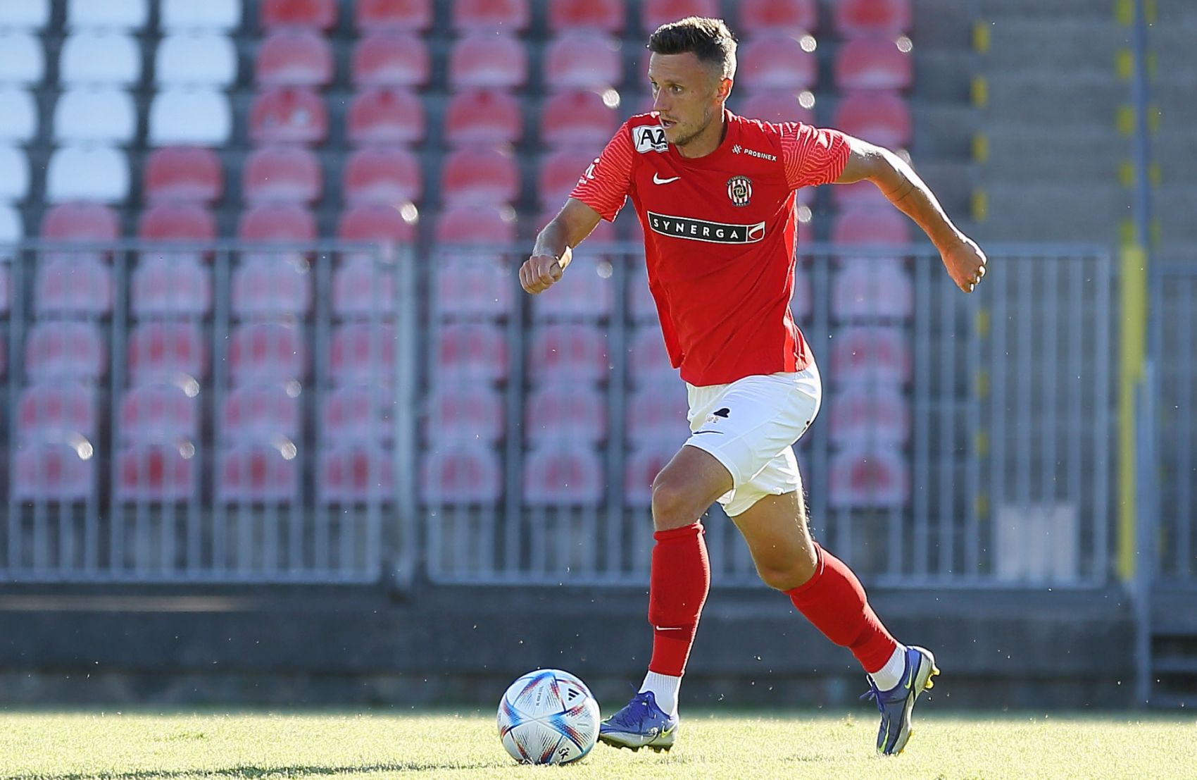 STUDIO FLINTA: Dal��m hostem bude �imon Falta!