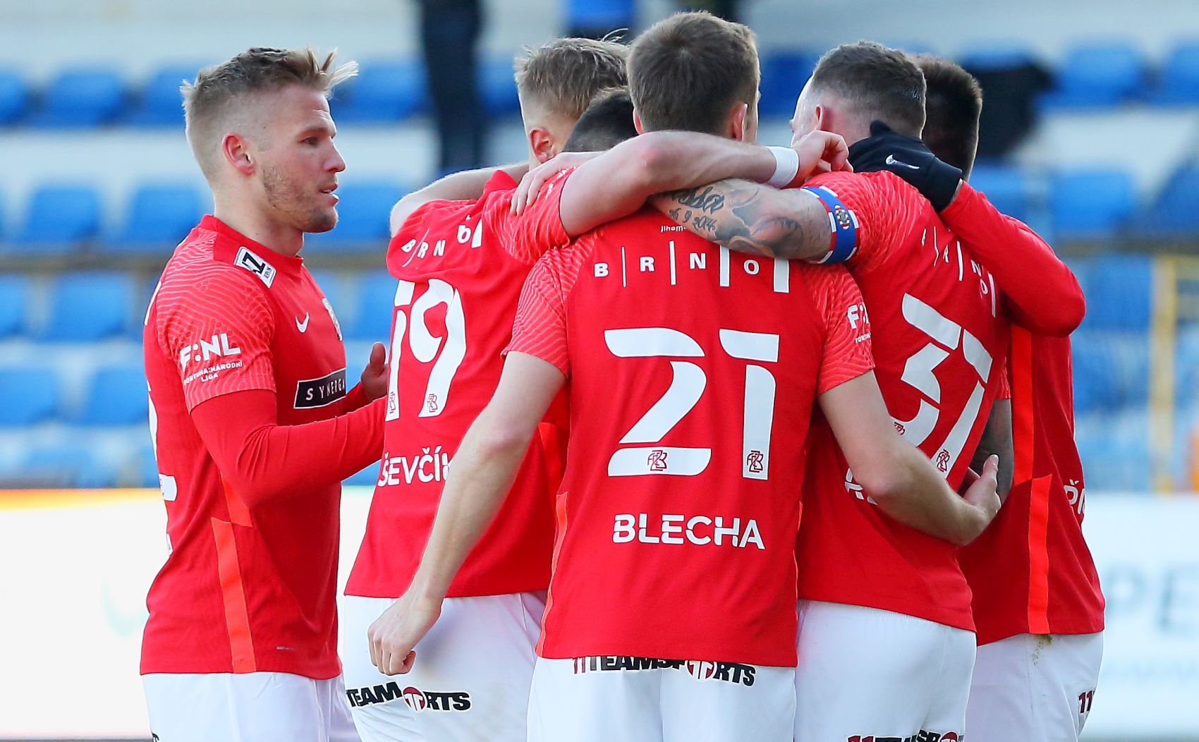 VIDEO: Sest�ih utk�n� v Jihlav�!